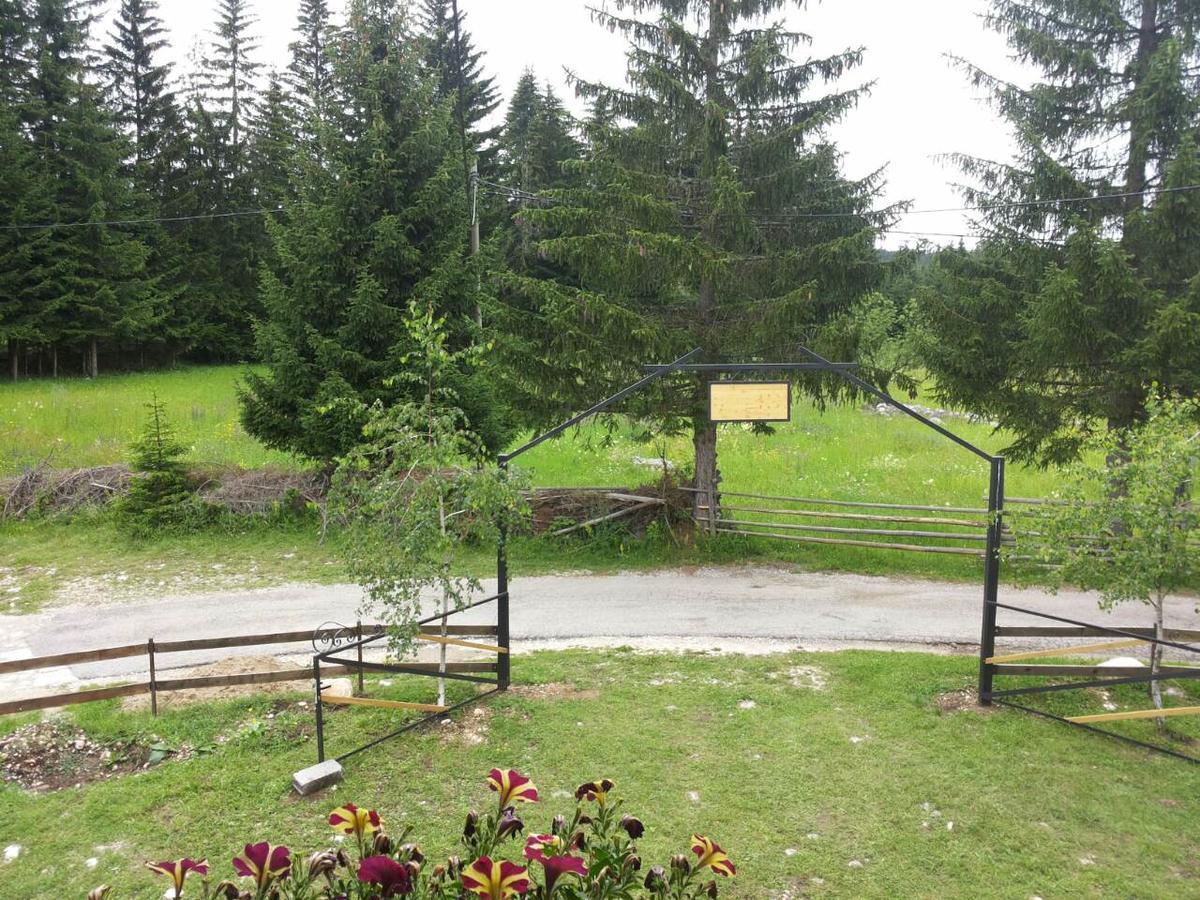 Holiday Home Stella Star Zabljak  Ngoại thất bức ảnh